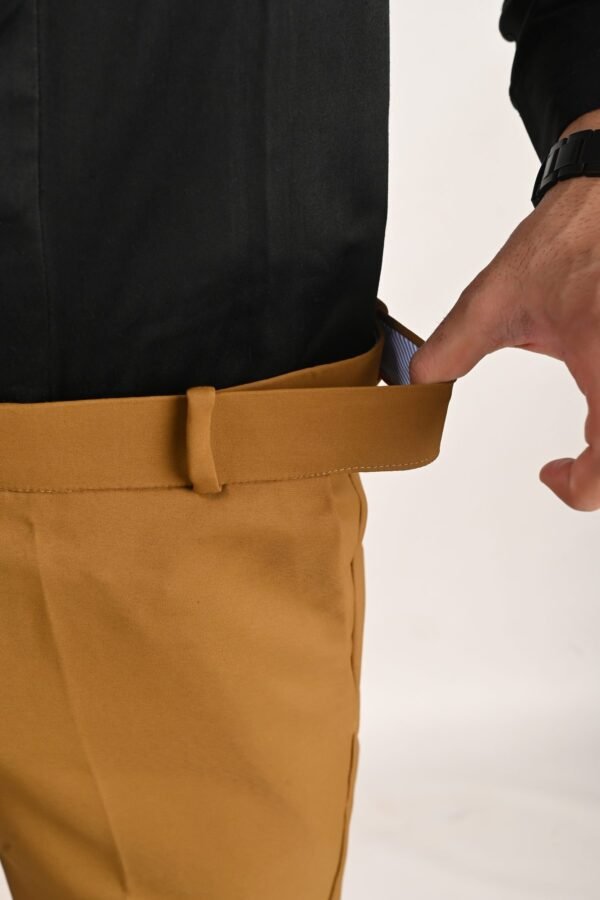 Golden formal trousers with stretchable waistband